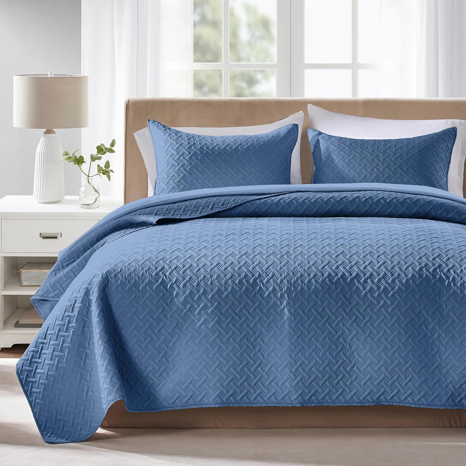 FLYMME King Size Quilt Bedding Set for Modern Bedroom Style