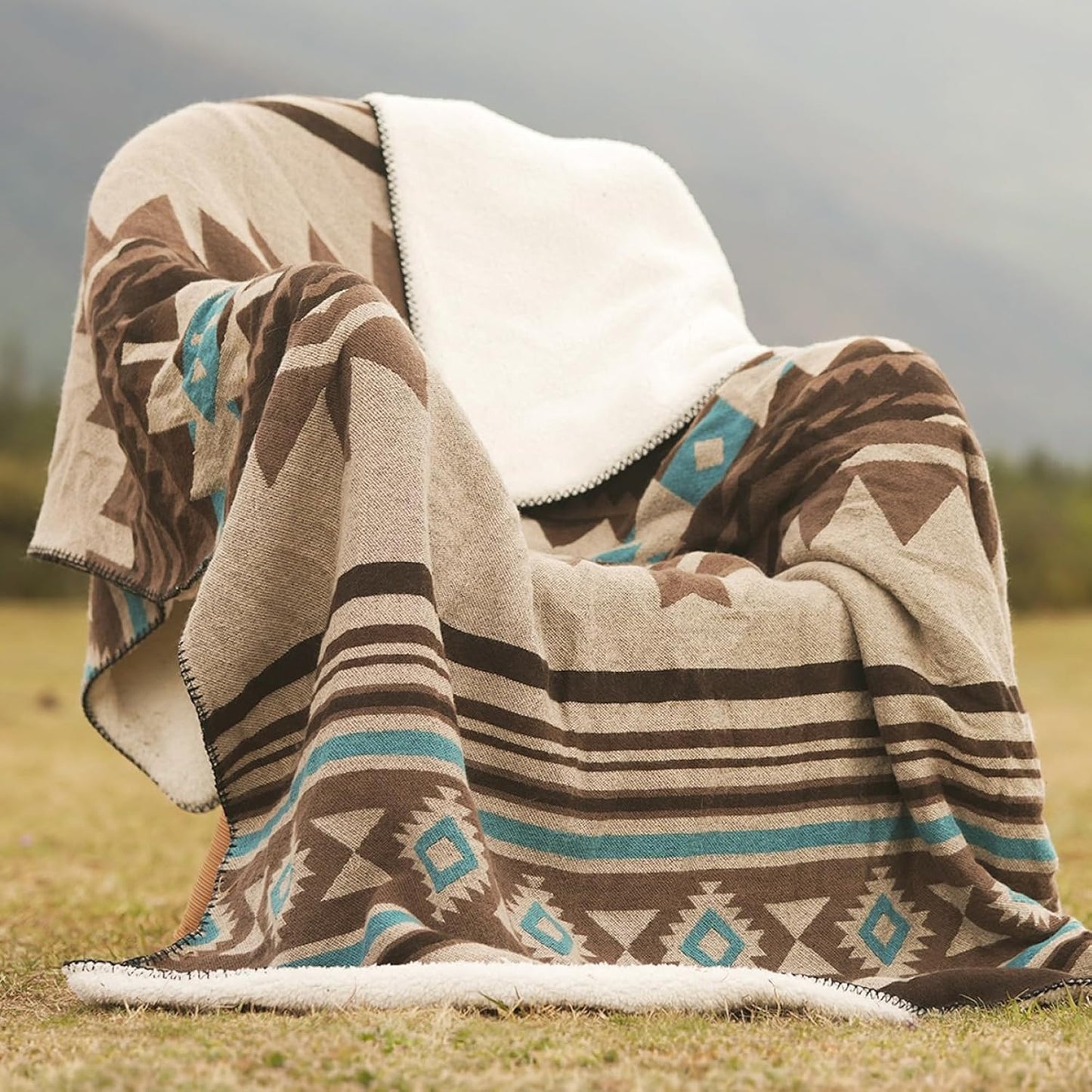 Aztec Throw Blanket with Soft Sherpa Lining for Cozy Comfort