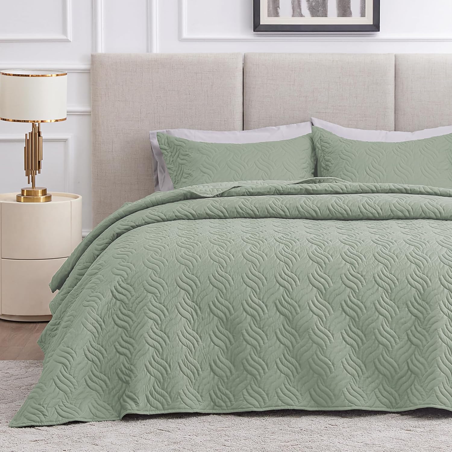 Love's Cabin King Size Quilt Set - Lightweight Wave Pattern Bedding