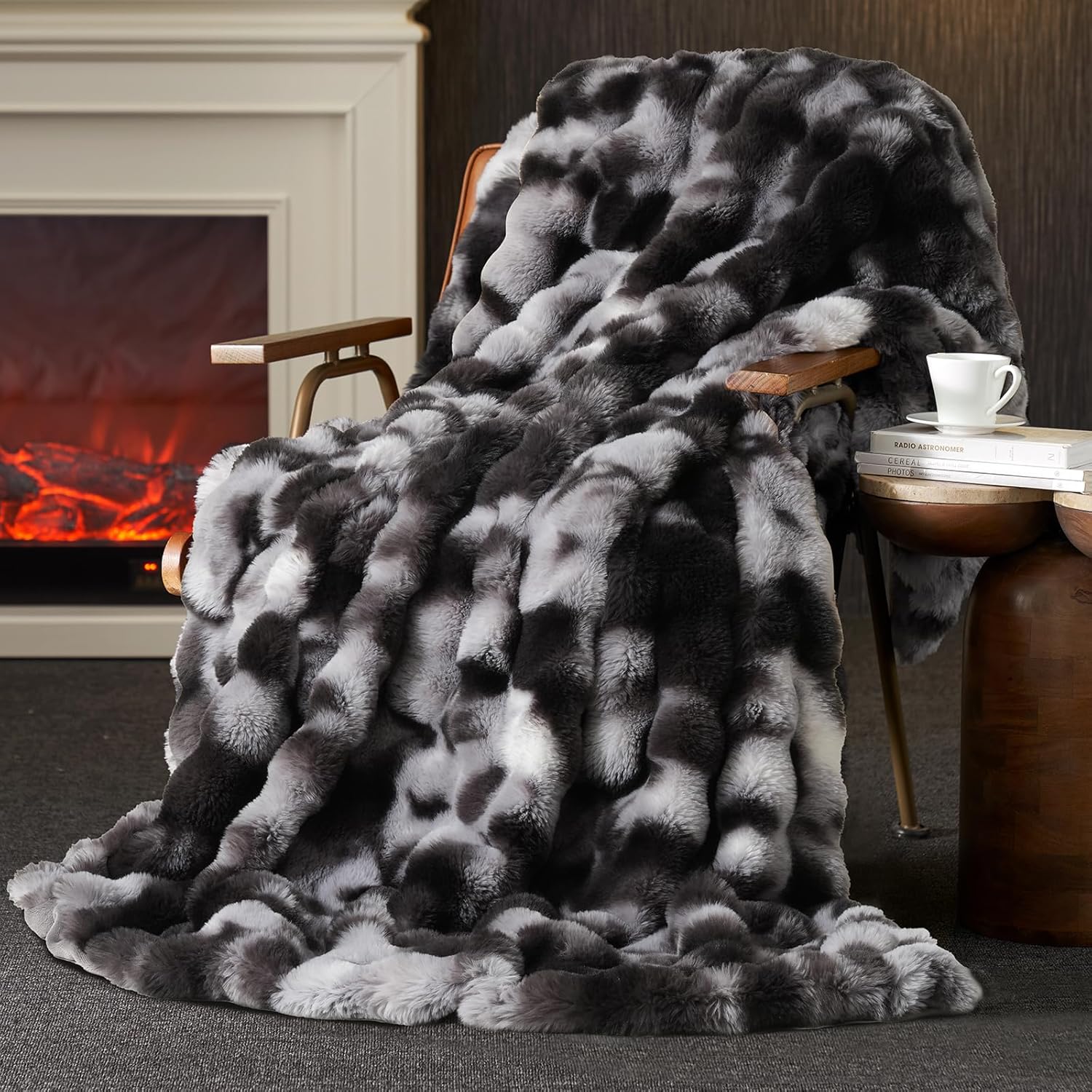Faux Fur Throw Blanket for Couch - Ultra Soft Plush Bubble Design