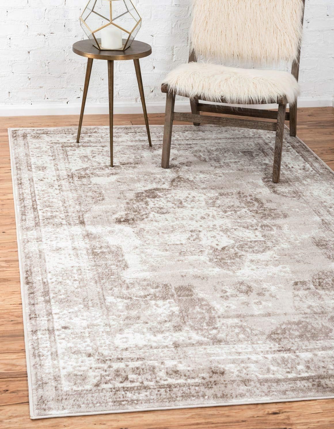 Unique Loom Sofia Collection Area Rug - Vintage Beige Ivory Design