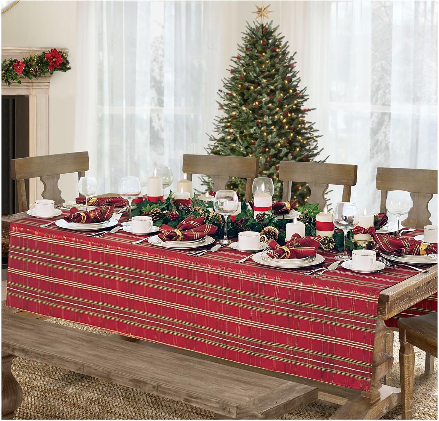 Shimmering Plaid Holiday Fabric Tablecloth for Elegant Dining
