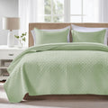 FLYMME Quilts Queen Size Lightweight Sage Green Quilt Set - All-Season