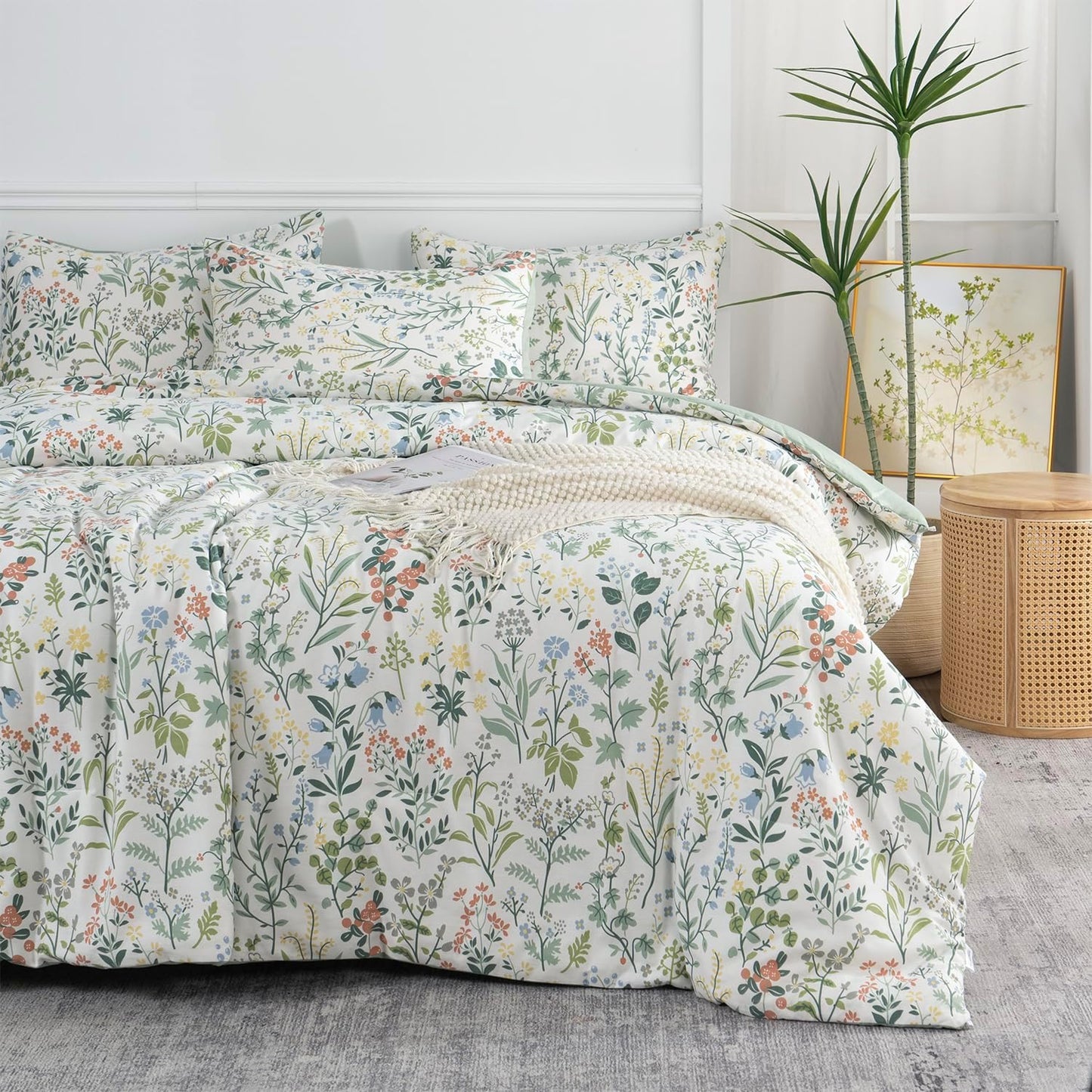 Floral Comforter Set Queen Soft Bedding 3 Pieces Garden Style