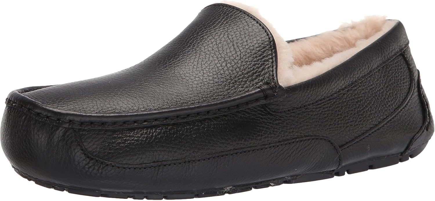 UGG Mens Ascot: Classic Loafer with Water-Resistant Suede