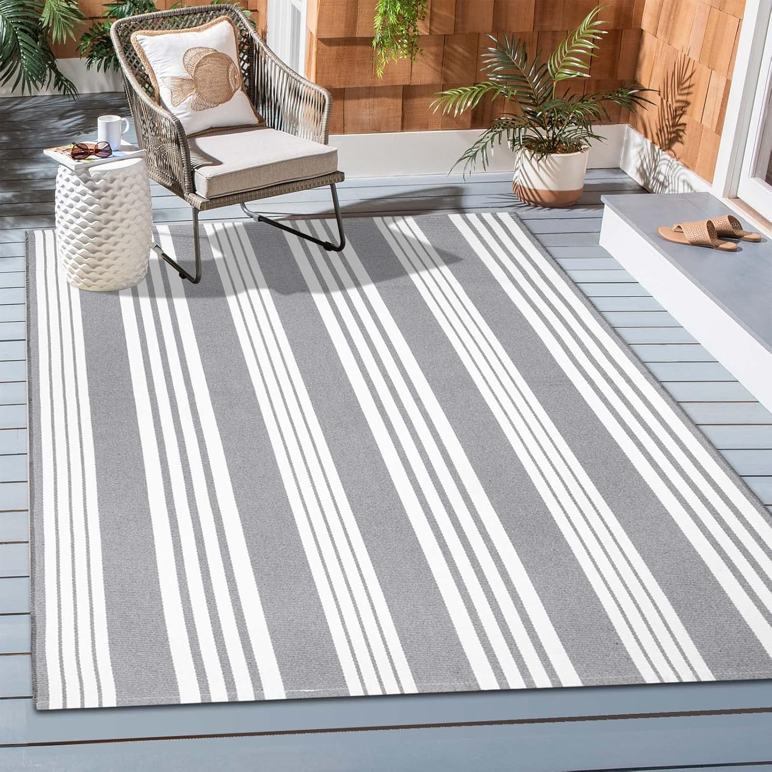 OJIA Outdoor Area Rug 4ftx6ft - Stylish and Durable for Any Space