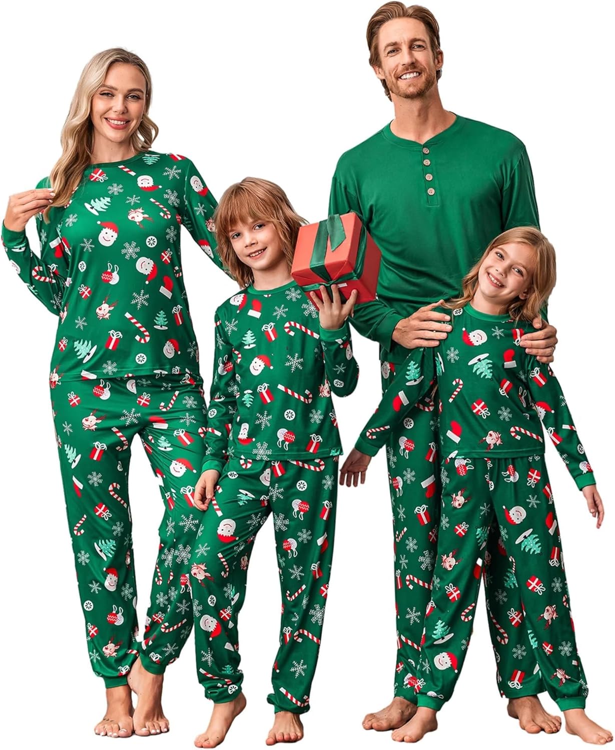 Ekouaer Family Christmas Pajamas Matching Sets for Everyone