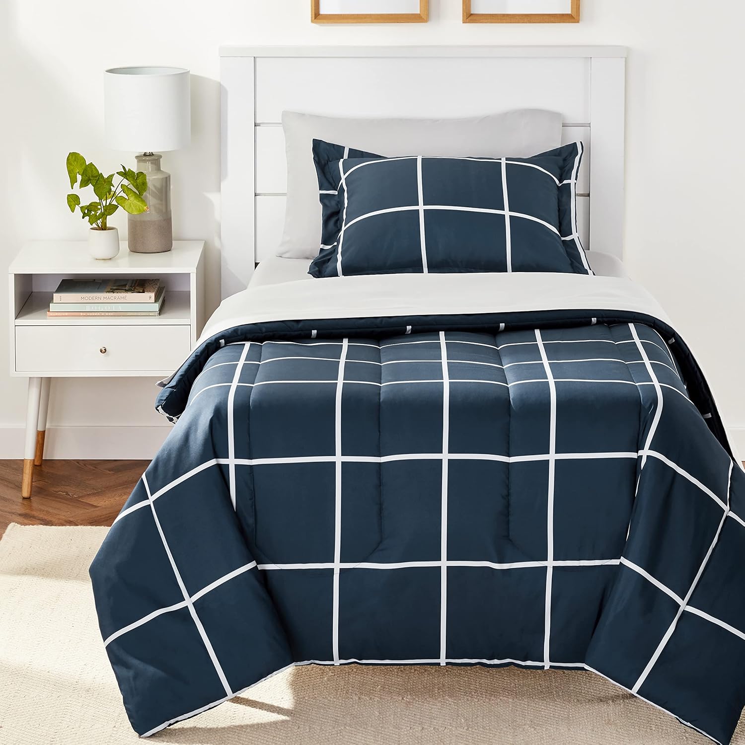 Cozy Twin Comforter Set with Sheets for All-Season Warmth