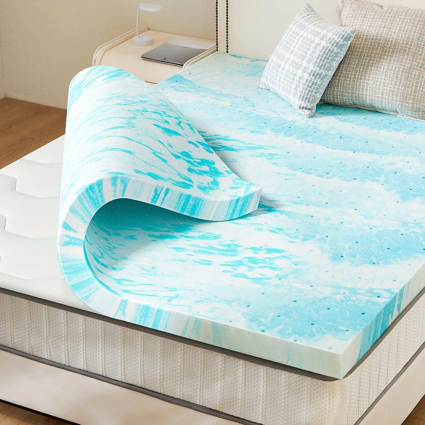 Memory Foam Gel Infused Cooling Mattress Topper for King Beds