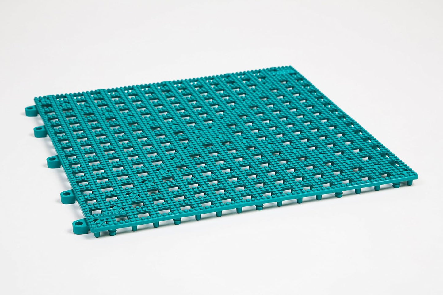 Dri-Dek Marine Surface Interlocking Tiles for Boat Storage