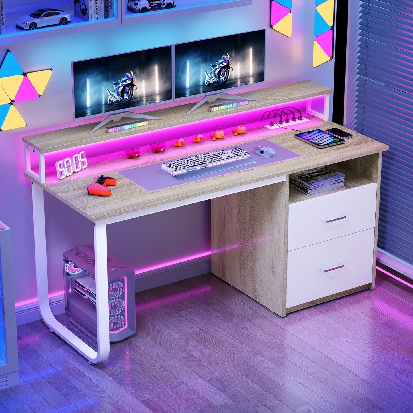 DWVO 47.2 Computer Desk: Power Outlets & LED Light