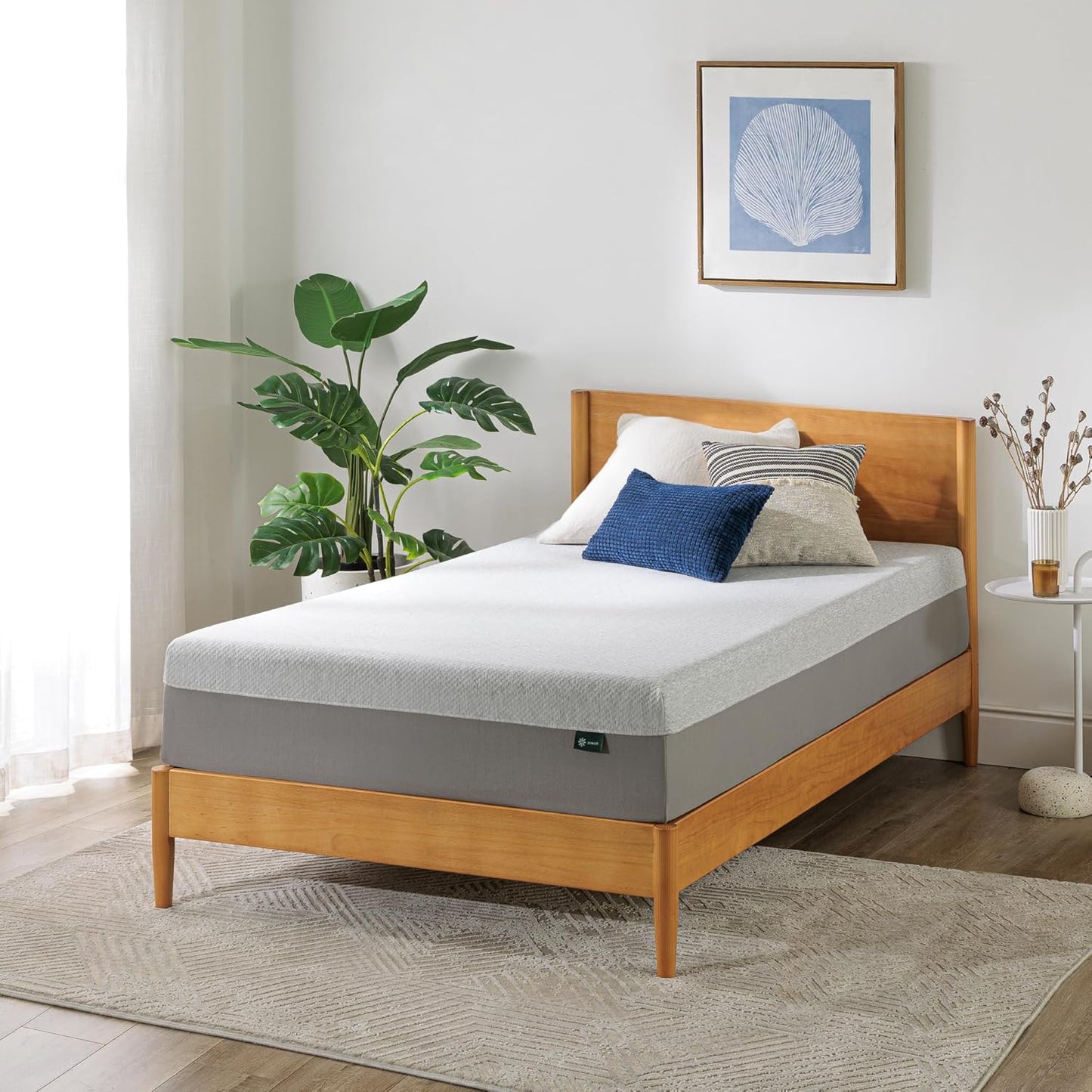 ZINUS 10 Inch Ultima Memory Foam Mattress for Ultimate Comfort
