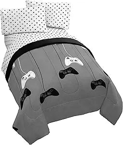 Game On 5 Piece Full Bed Set with Reversible Comforter