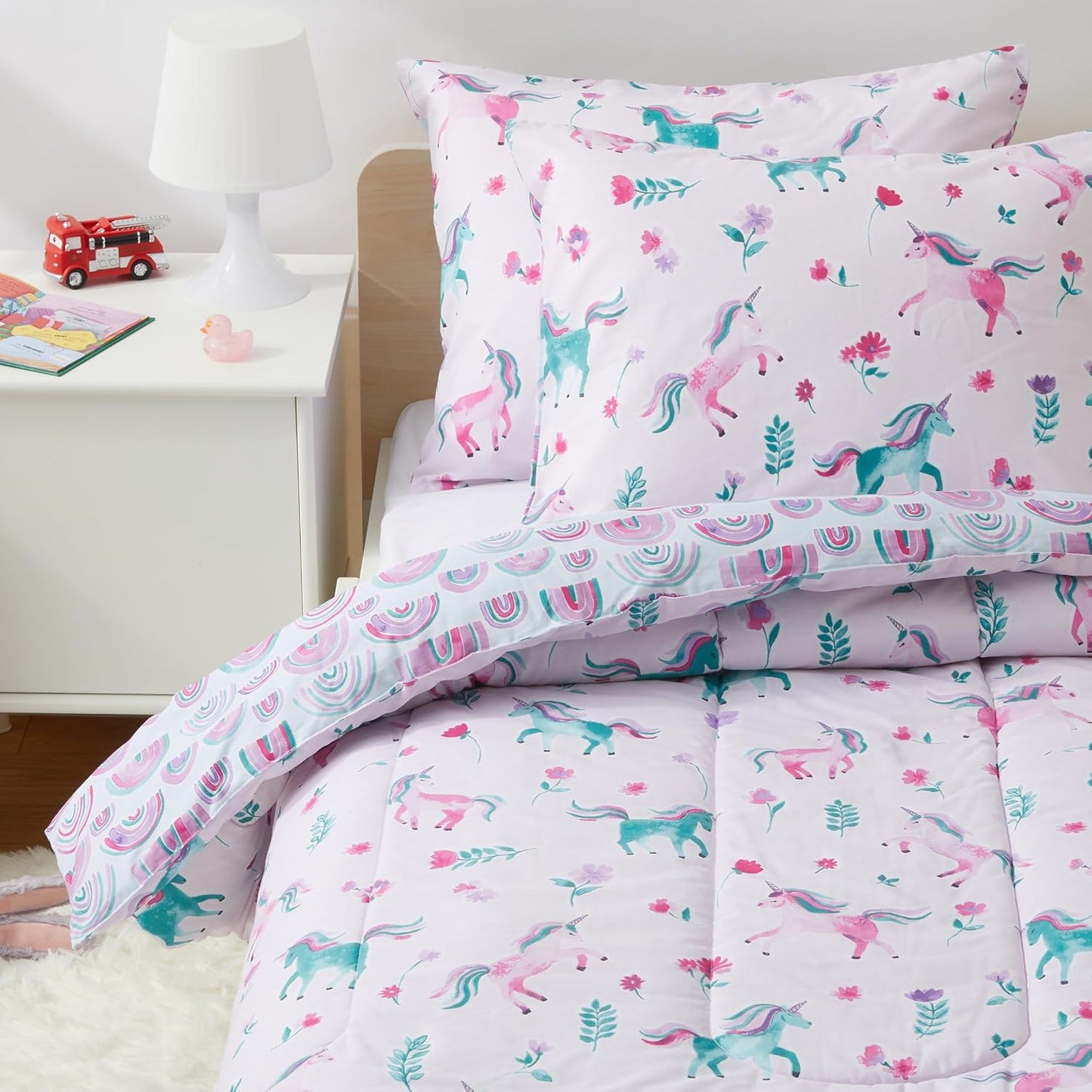 Kids' Reversible Comforter Set with Unicorns and Rainbows Design