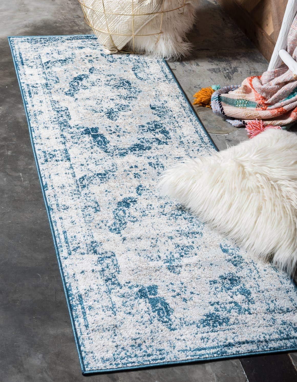 Unique Loom Sofia Collection Area Rug Runner for Stylish Homes