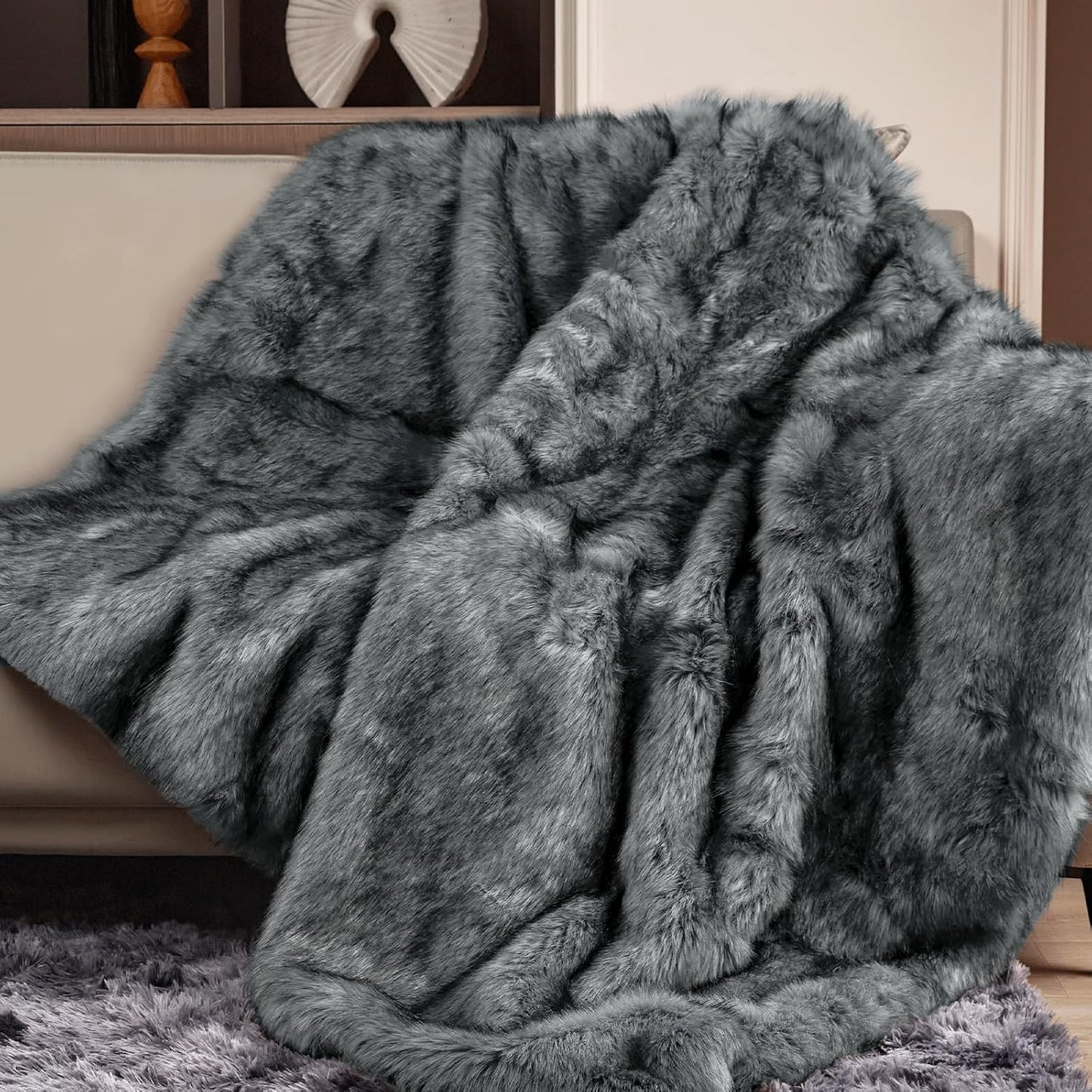 Touchat Luxury Faux Fur Throw Blanket for Cozy Living Spaces