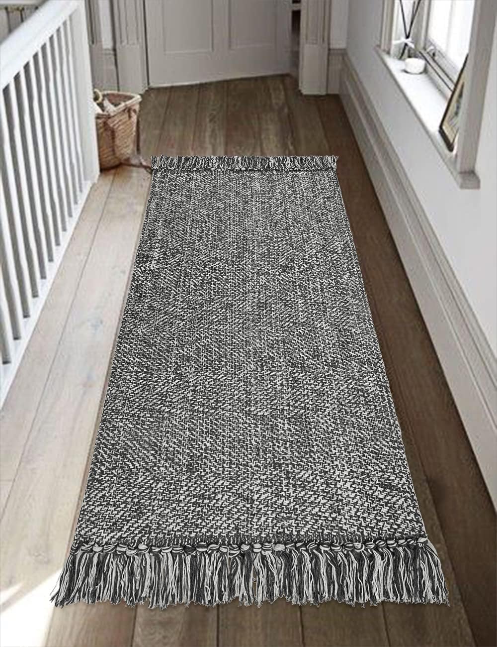 Collive Hand-Woven Reversible Washable Hallway Runner Rug