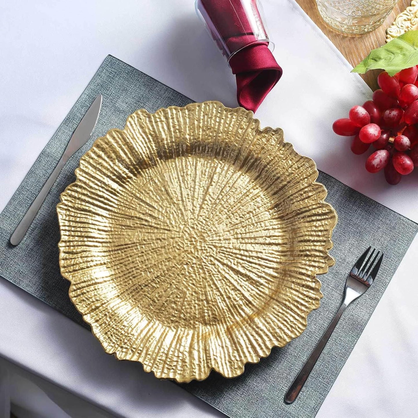 Efavormart 12-Pack Gold Charger Plates - Elegant Tableware
