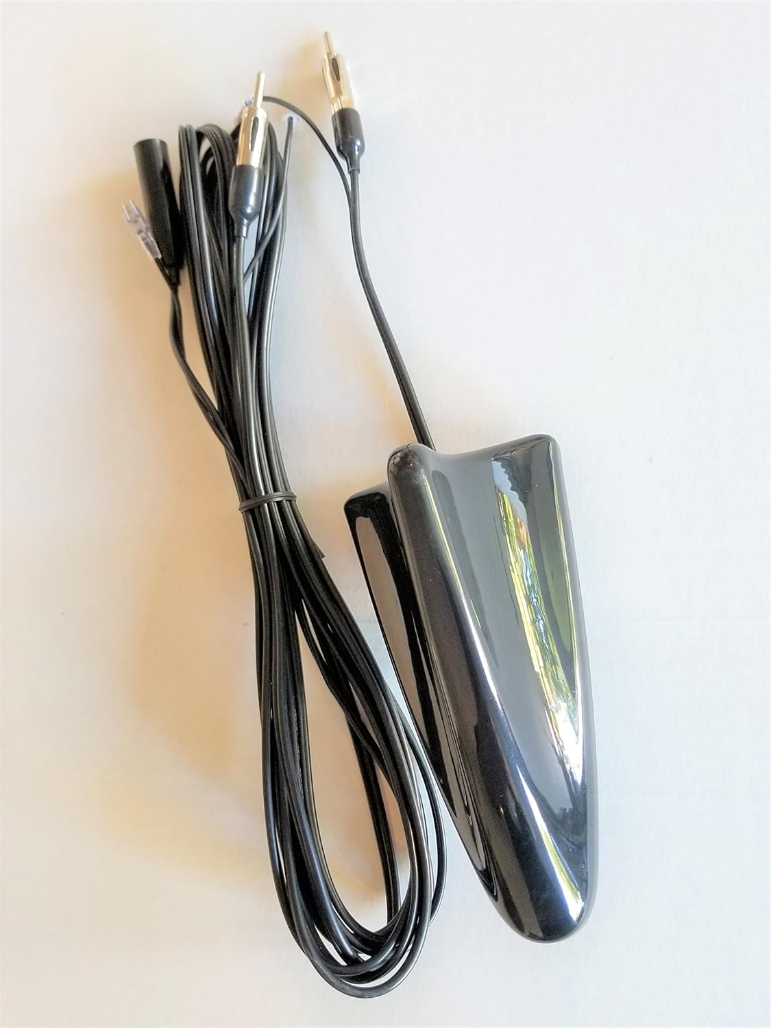 Shark Fin Amplified Antenna for Car Truck Marine Offroad Use