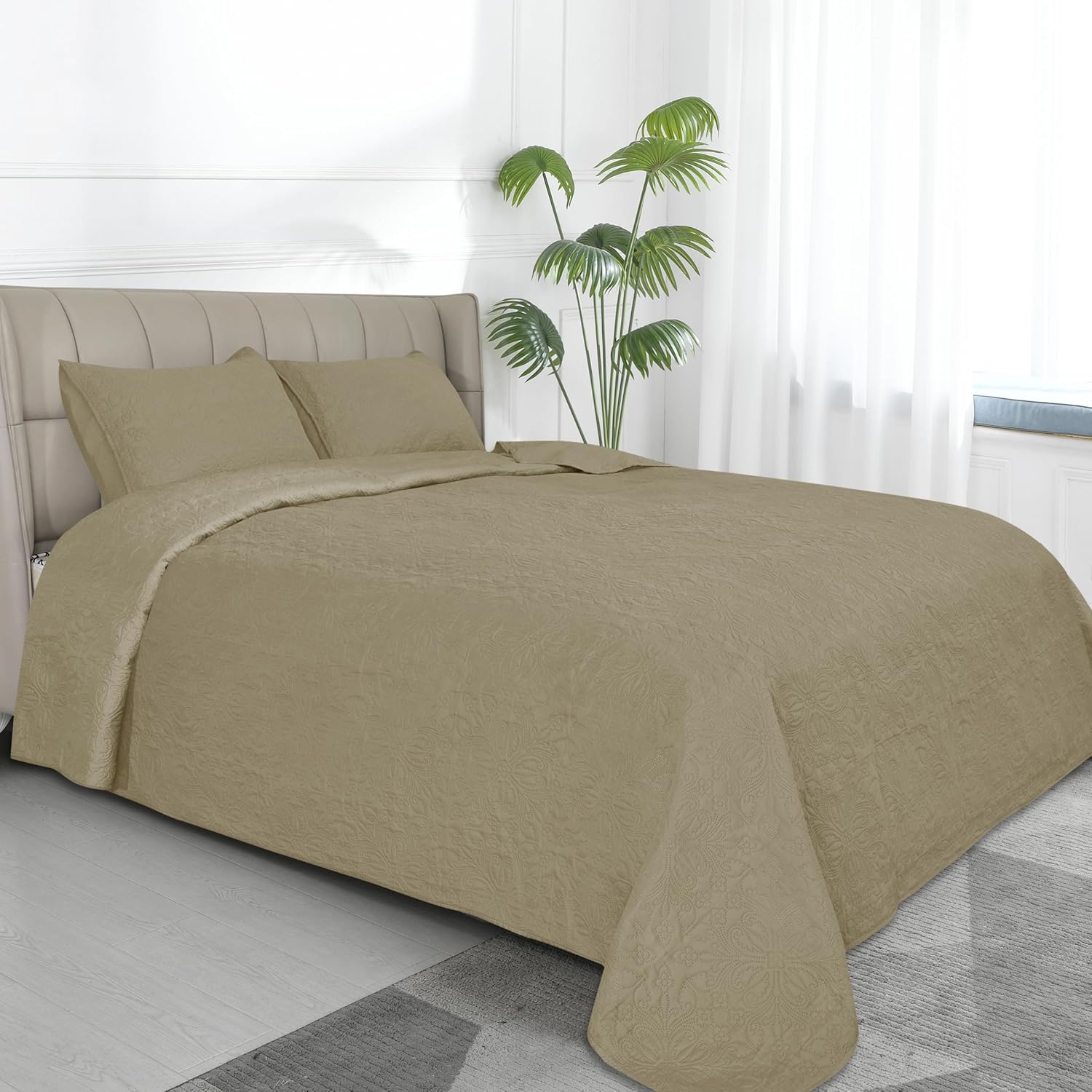 Easy-Going Full/Queen Size Reversible Quilt Set for Comfort