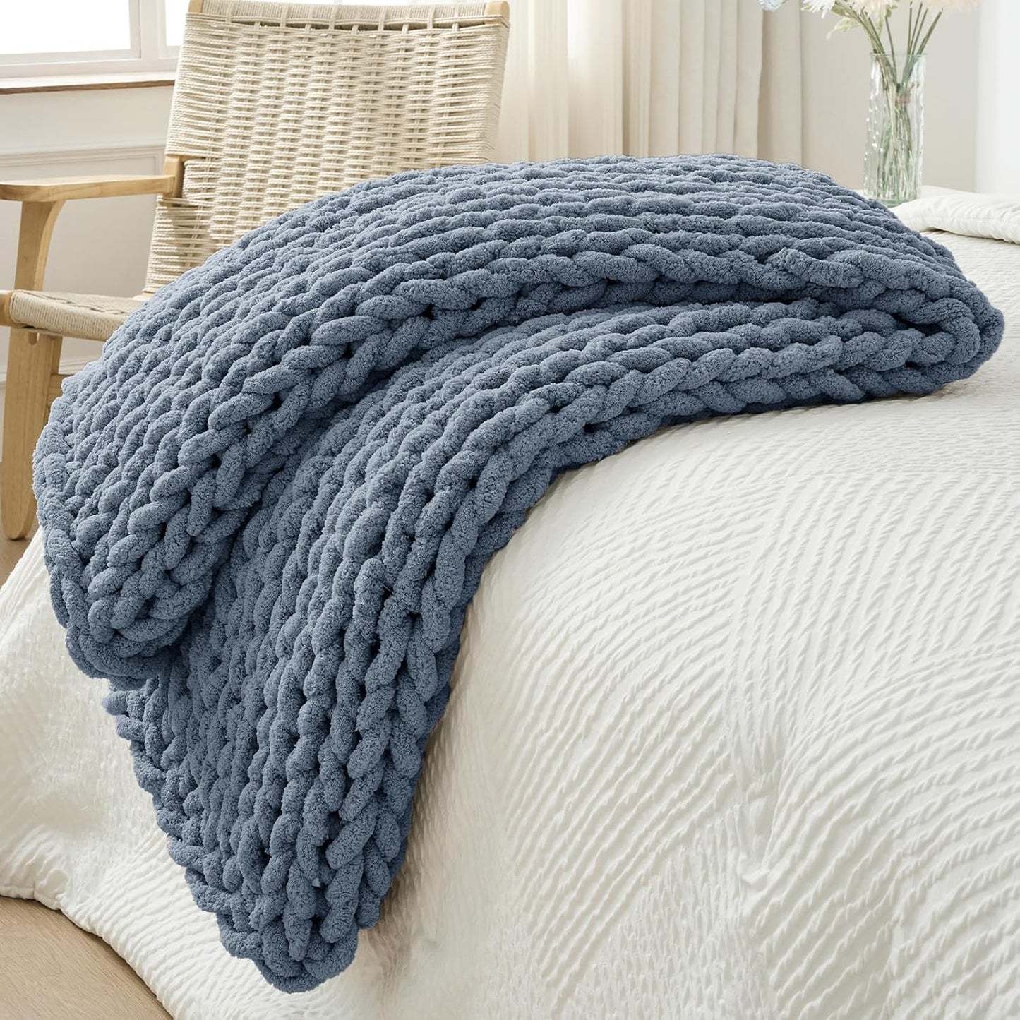 Chunky Knit Throw Blanket for Couch - Cozy Soft Chenille Yarn