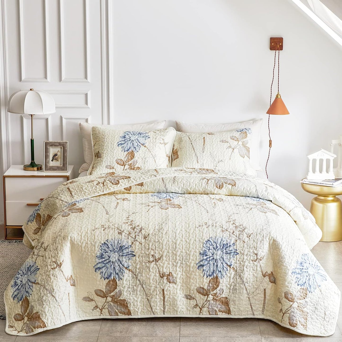 Joyreap Microfiber Quilt Set with Elegant Floral Design for King