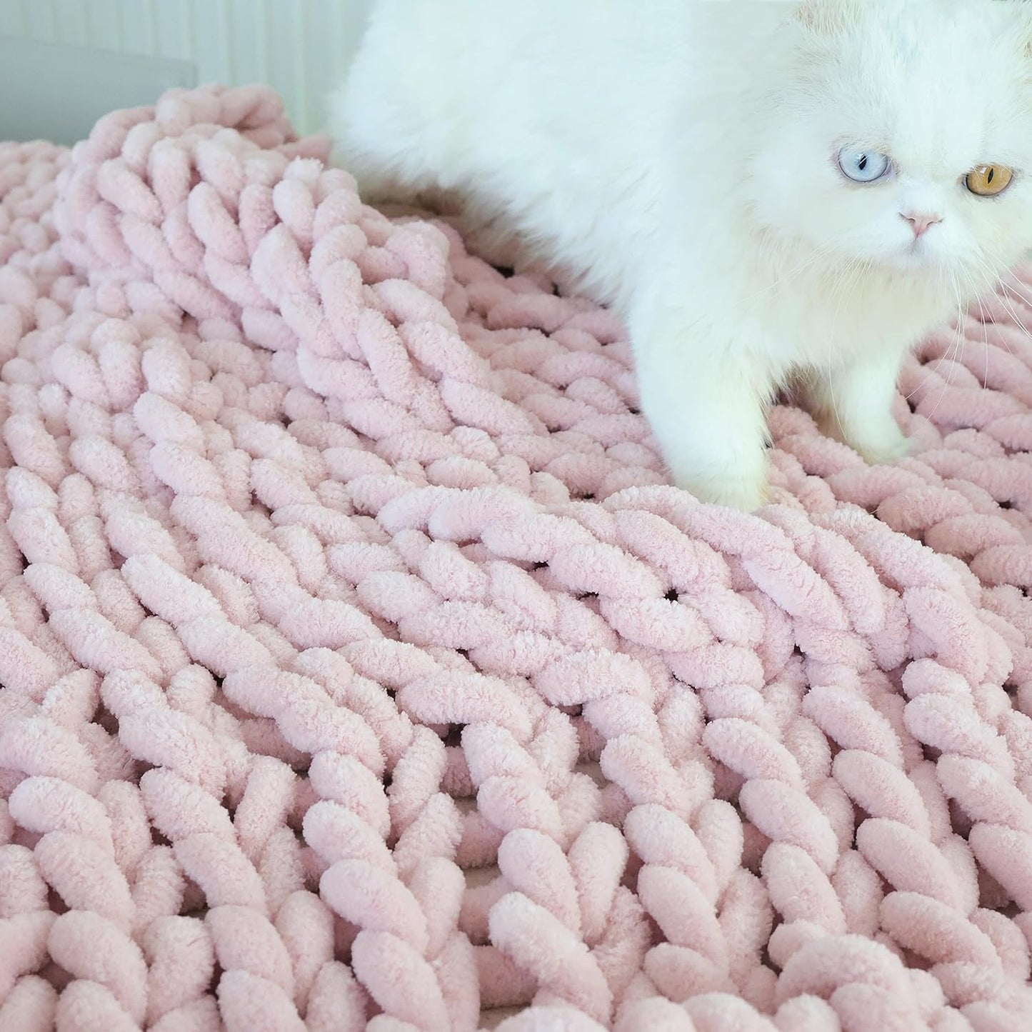 Maetoow Chenille Chunky Knit Blanket Throw for Cozy Comfort