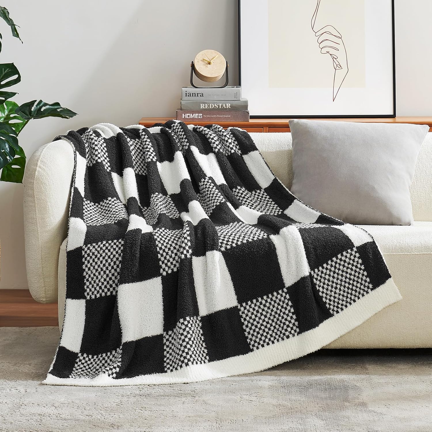 Snuggle Sac Checkered Blanket: Cozy Soft Throw for All Occasions