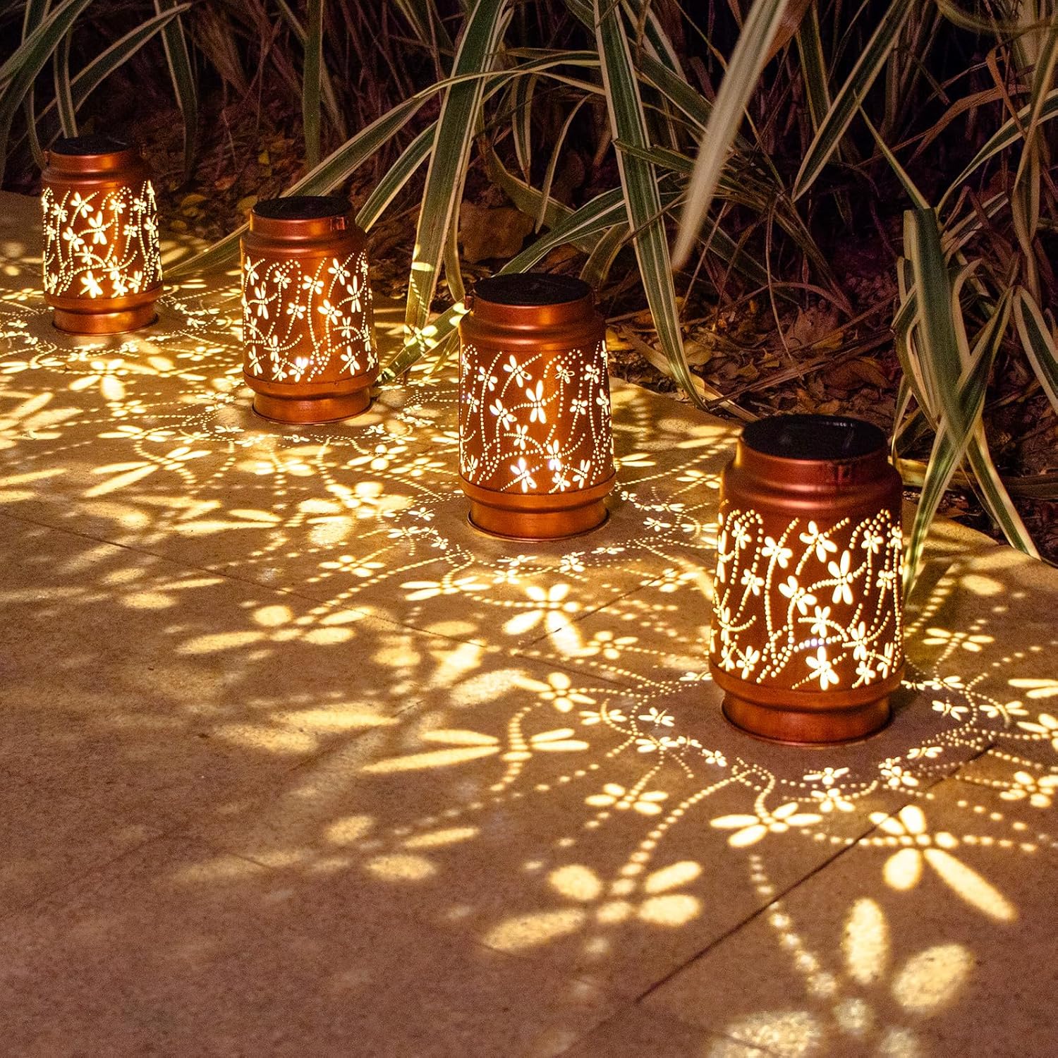 4 Pack Dragonfly Solar Lanterns for Outdoor Garden Decor