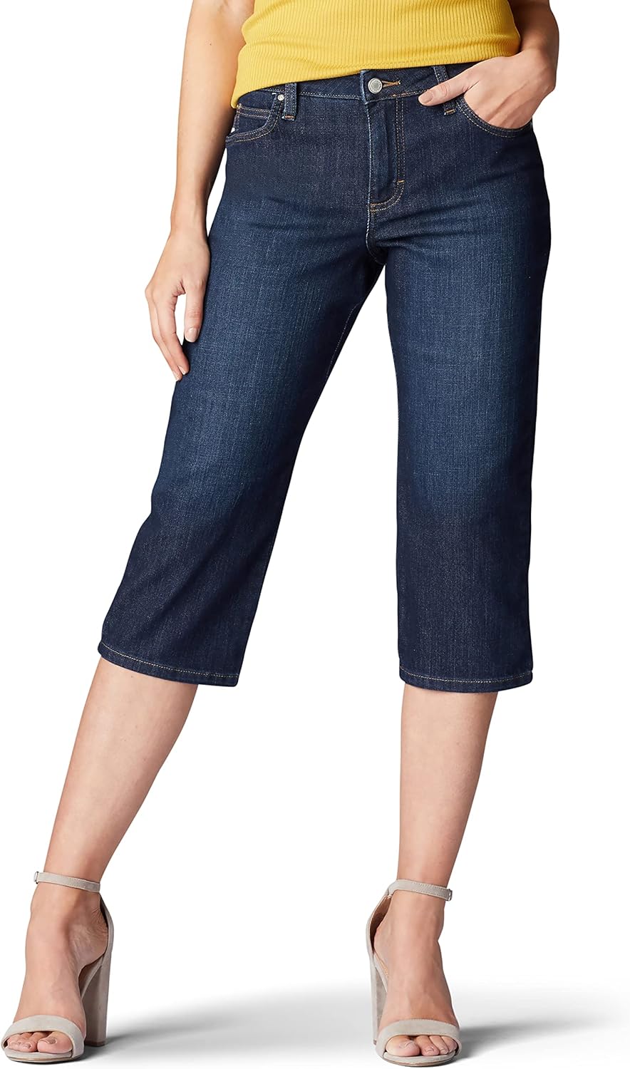 Lee Women's Relaxed Fit Capri Jean for Ultimate Comfort