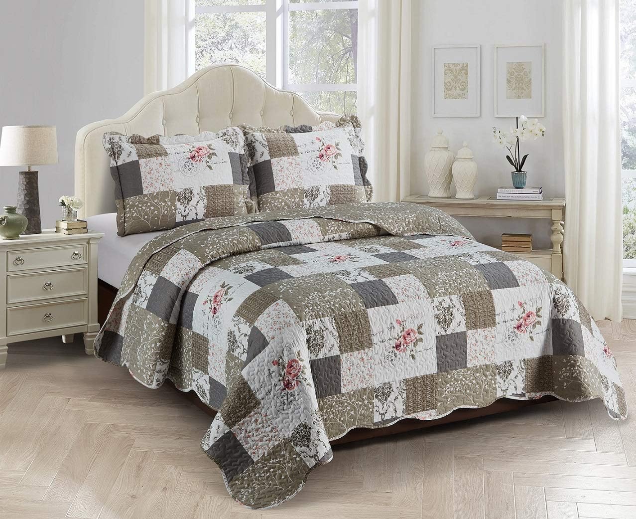 Brilliant Sunshine Rose and Toile Patchwork Quilt Set for Queen