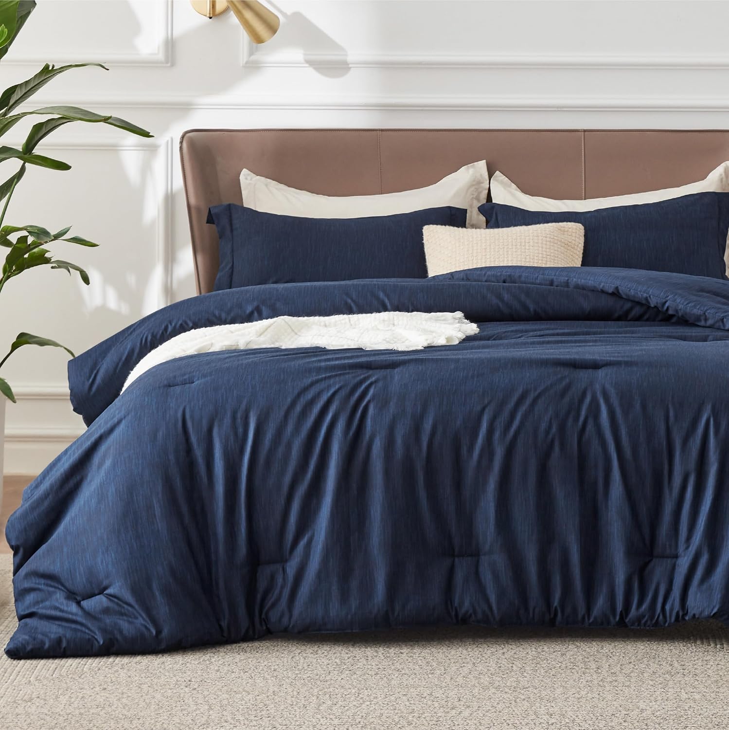 Bedsure Twin/Twin XL Comforter Set - Soft Navy Bedding for All