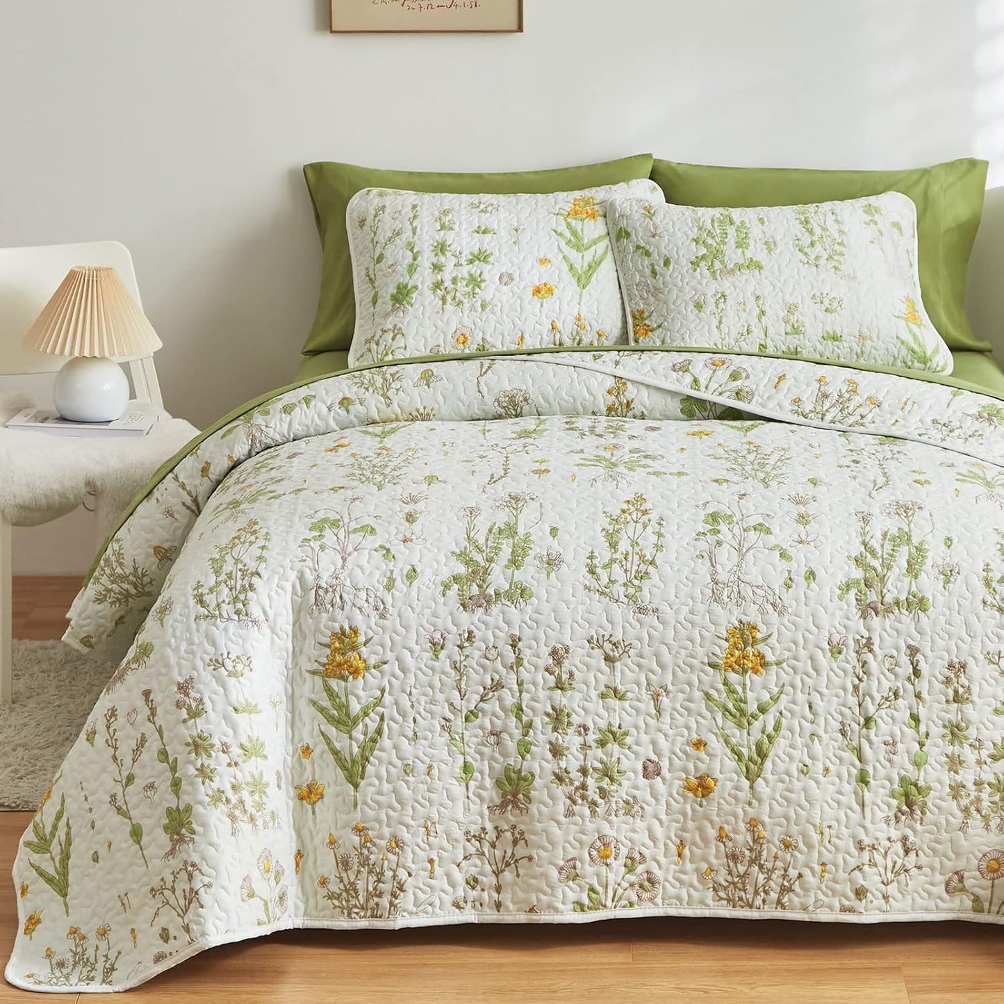 Joyreap 3 Pieces Reversible Quilt Set for All Seasons