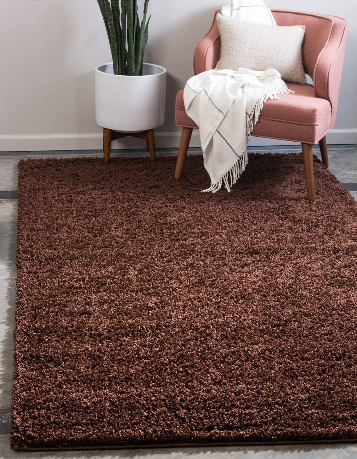 Unique Loom Solid Shag Collection Area Rug in Chocolate Brown