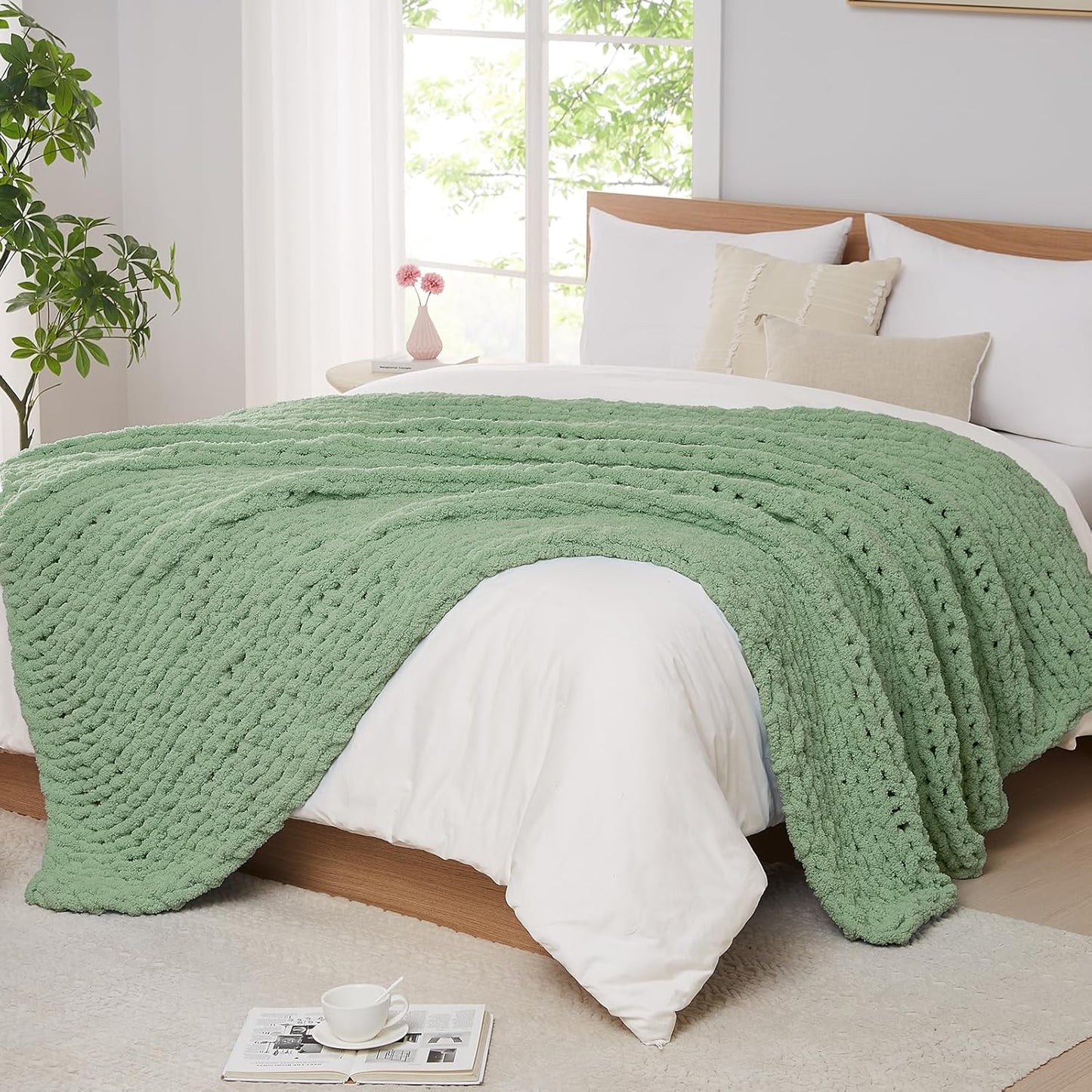 L'AGRATY Chunky Knit Blanket Throw - Soft Chenille Blanket