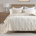Ivory Floral Quilt Queen Size Bedspread - Lightweight All-Season