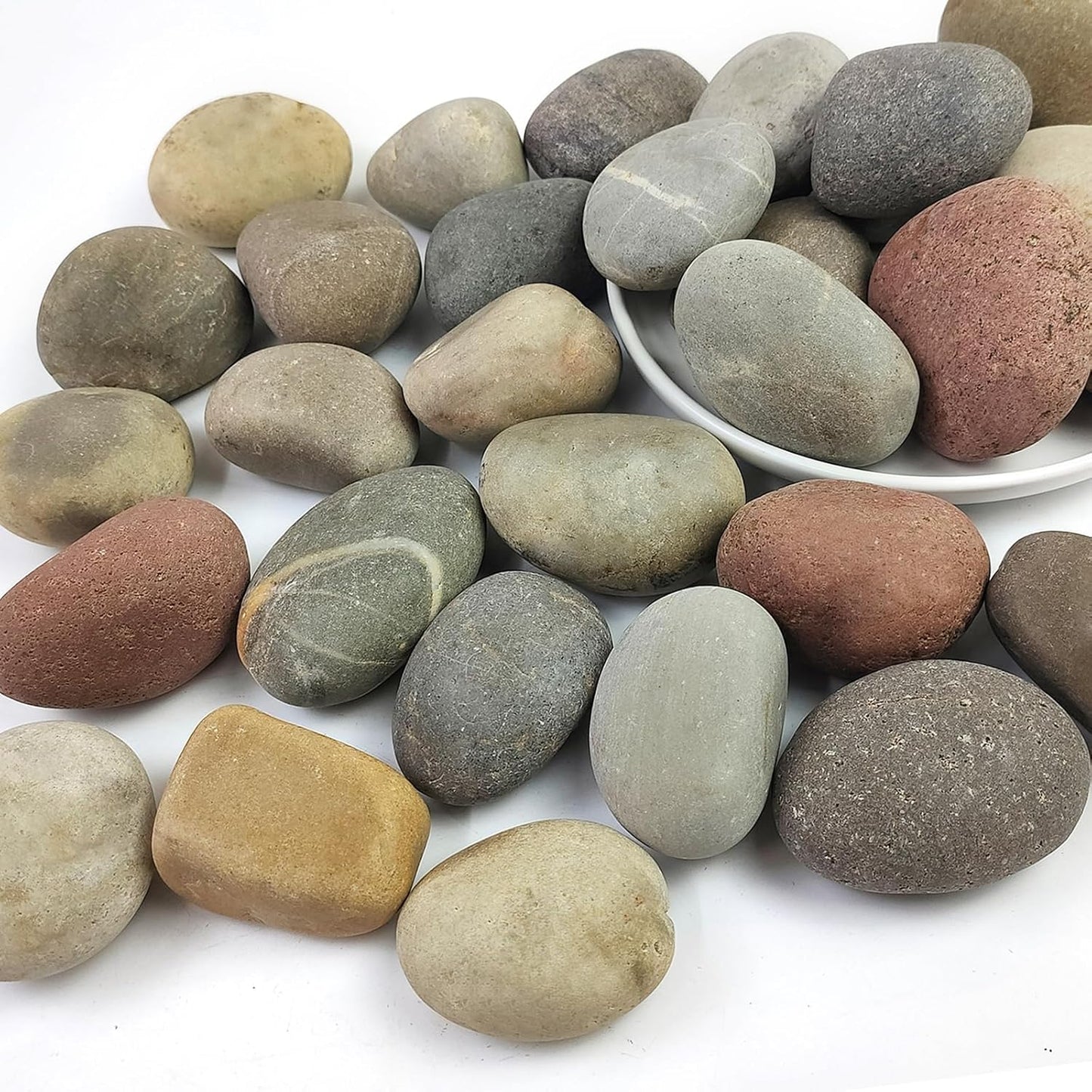 Natural River Rocks for Landscaping and Garden Decoration