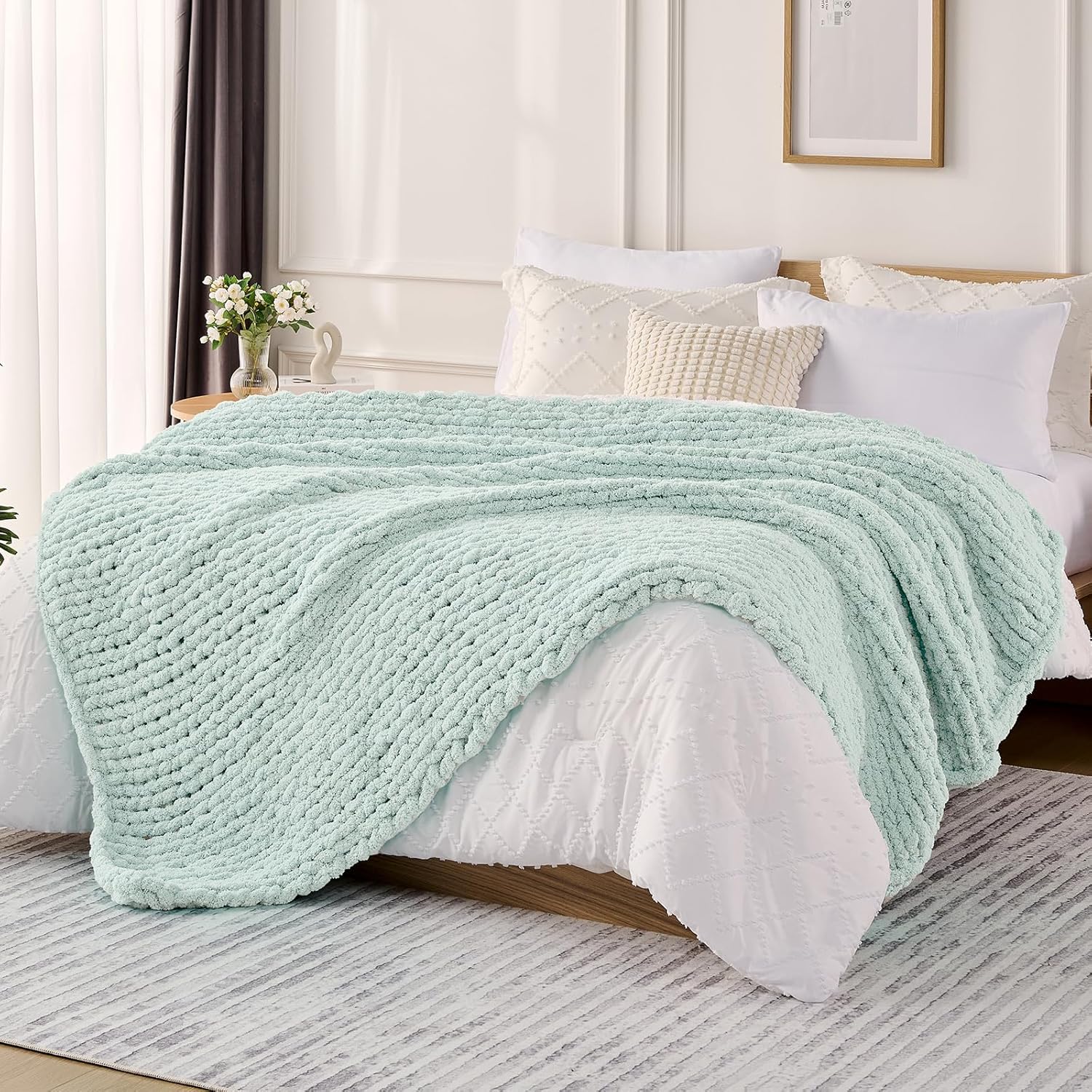 L'AGRATY Chunky Knit Blanket Throw - Cozy Chenille Comfort