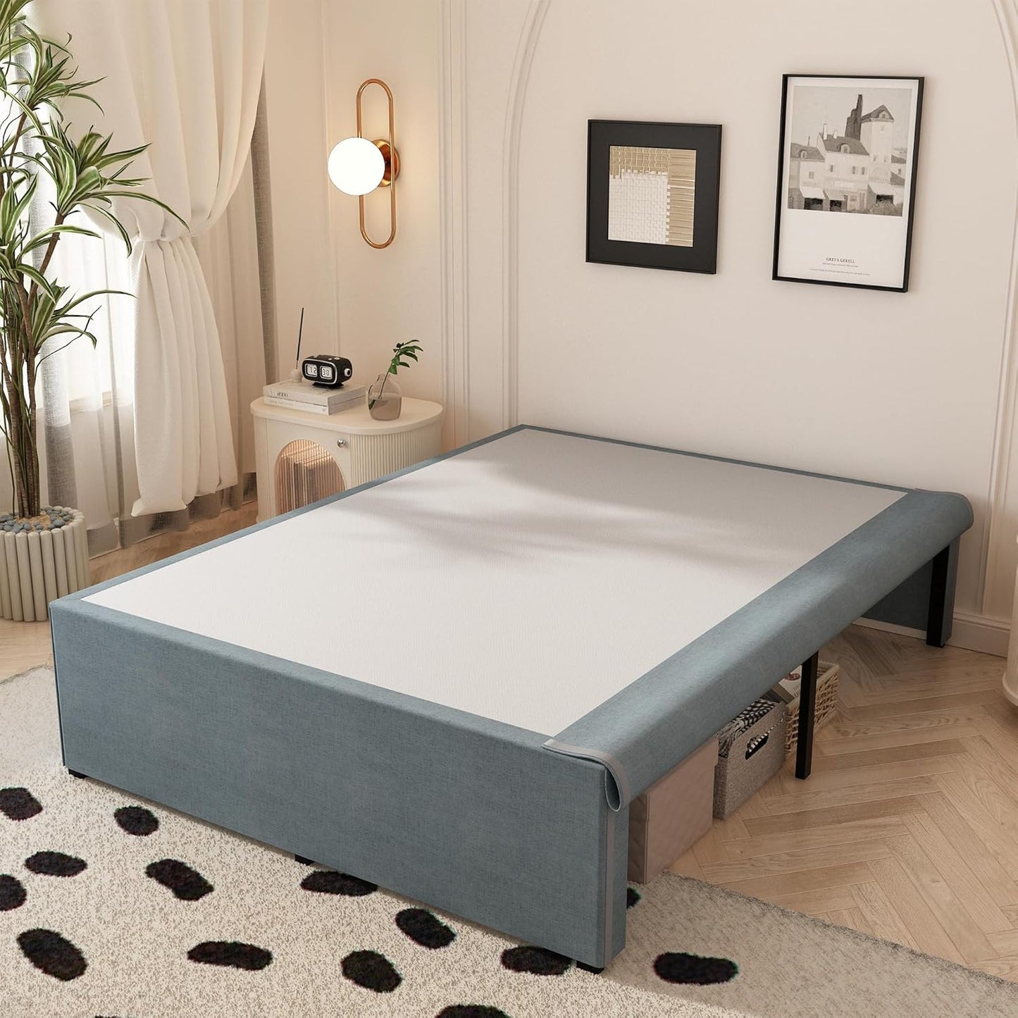 California King Bed Frame with Fabric Cover for Ultimate Comfort