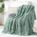 Super Fuzzy Soft Sherpa Fleece Weighted Blanket 15 lb - Cozy Dual