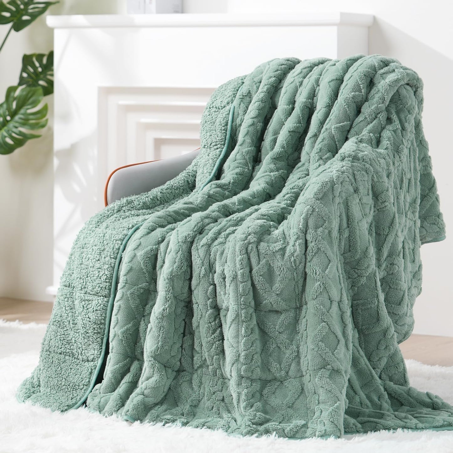 Super Fuzzy Soft Sherpa Fleece Weighted Blanket for Cozy Sleep