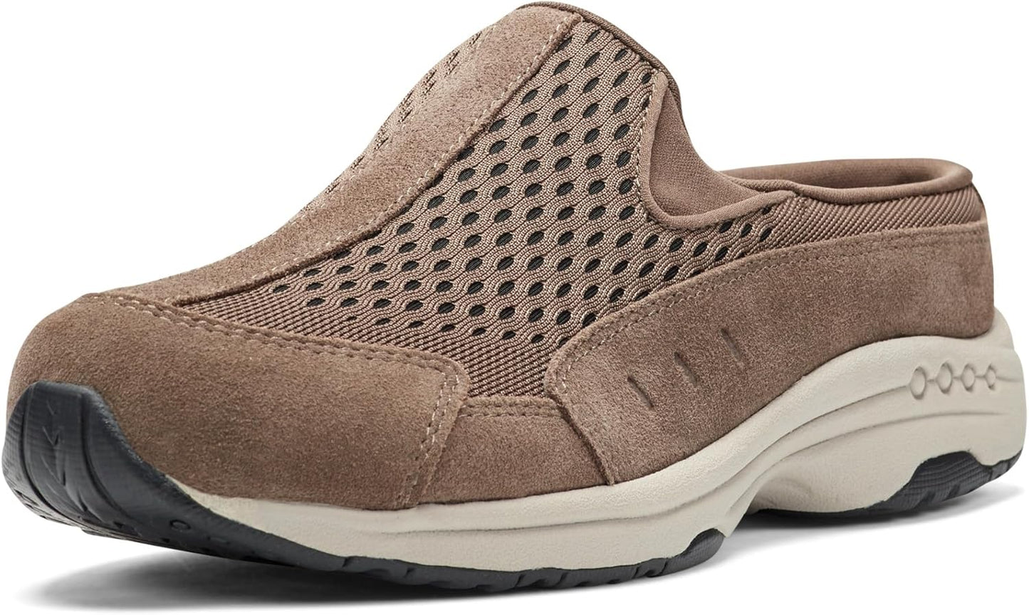 Easy Spirit Women's Traveltime 675 Clog for Ultimate Comfort