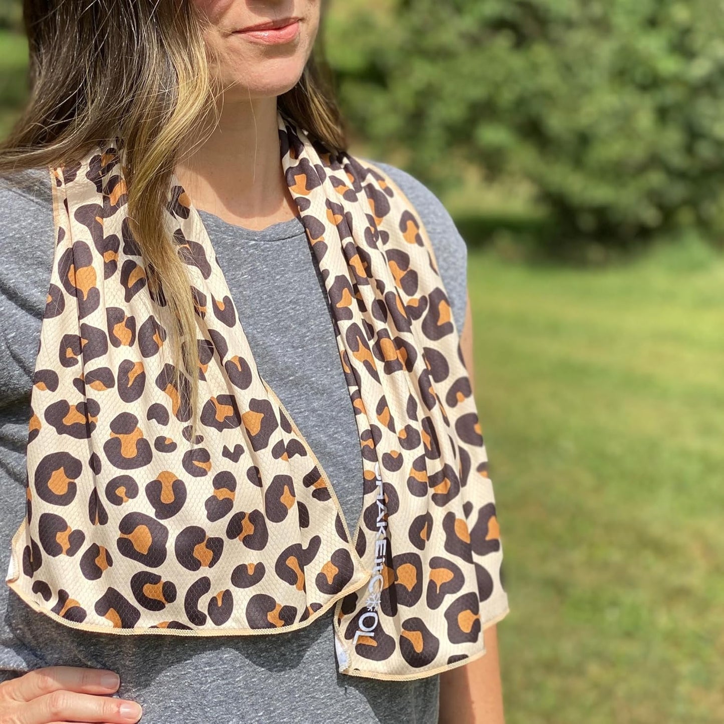 Stay Cool in Style with SHAKEitCOOL Towel