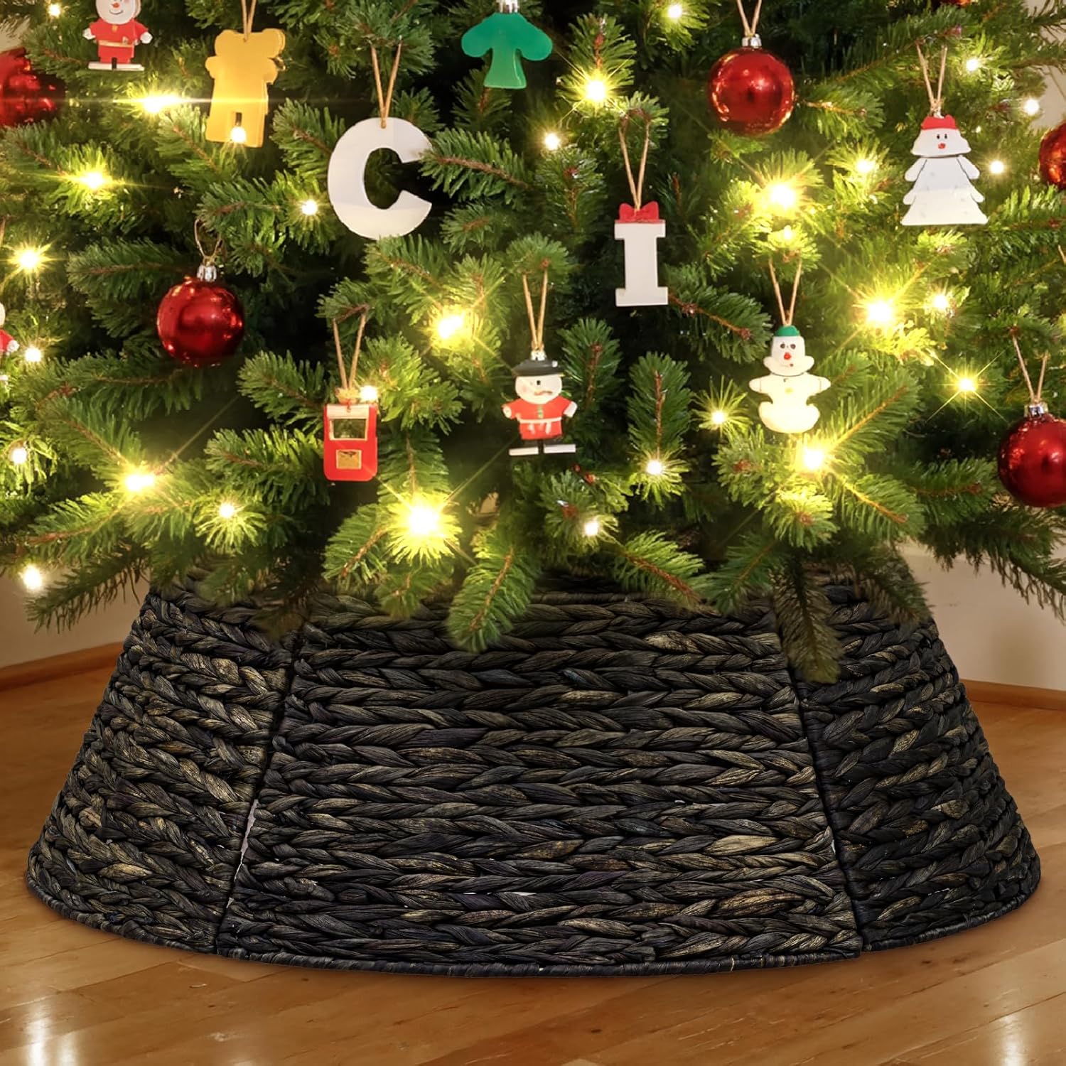 Natural Rattan Christmas Tree Collar for Rustic Holiday Decor