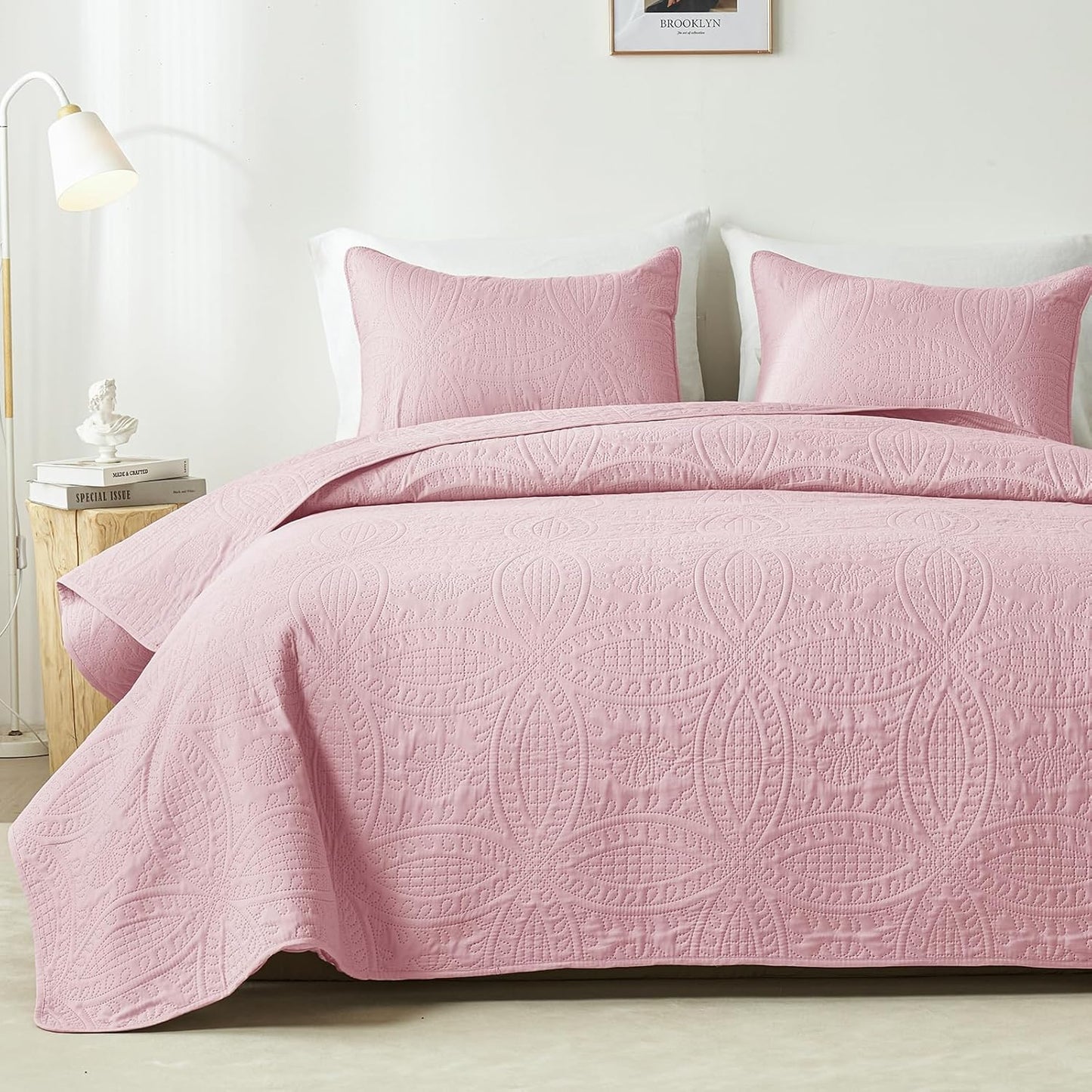 Akkialla Full/Queen Quilt Set in Pink with Coin Pattern Design
