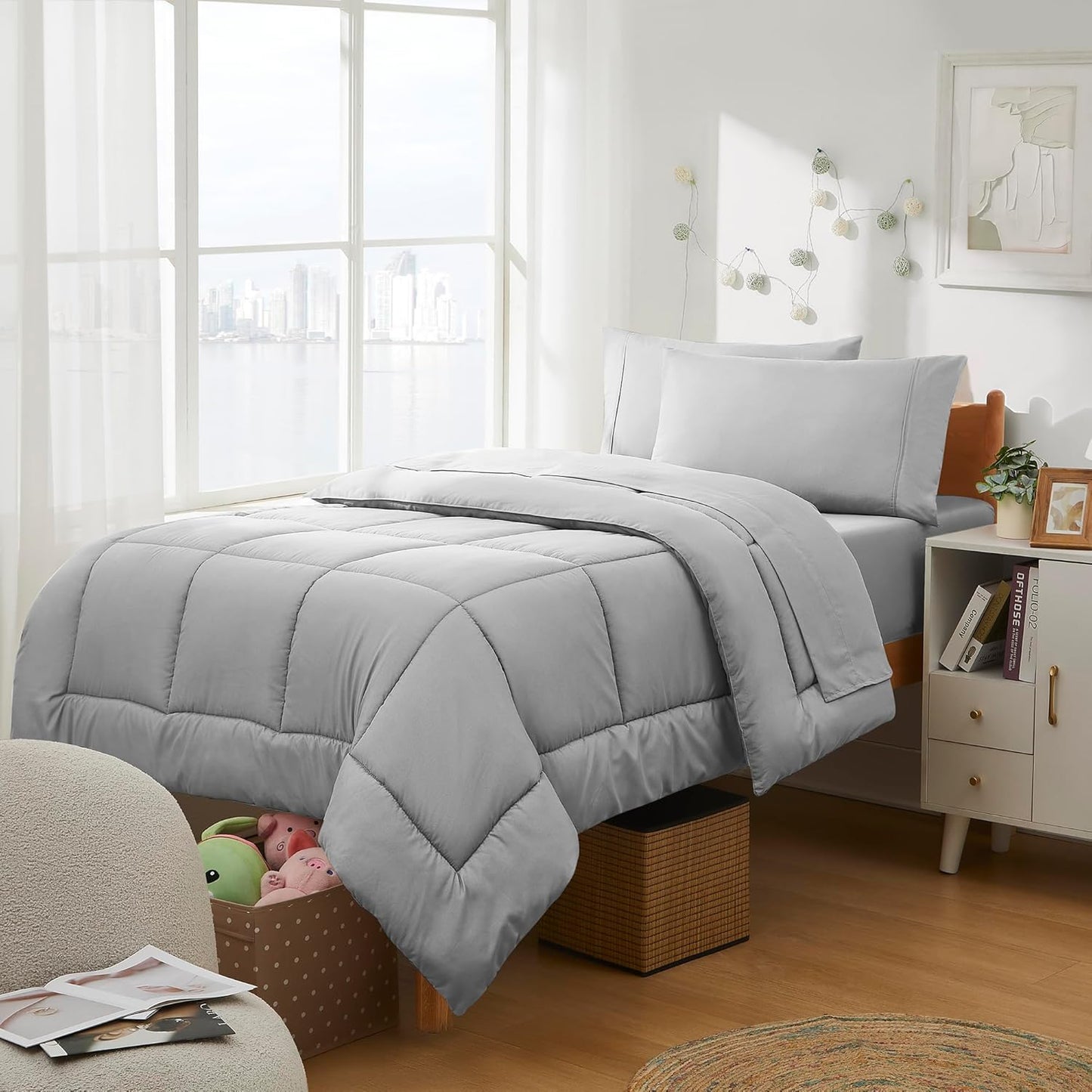 Dorm Room Essentials Twin XL Bedding Comforter Set for Students