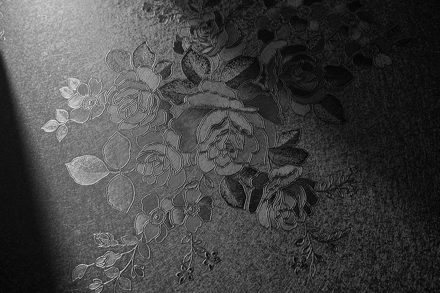 Black Peel and Stick Wallpaper for a Luxurious Home Aesthetic