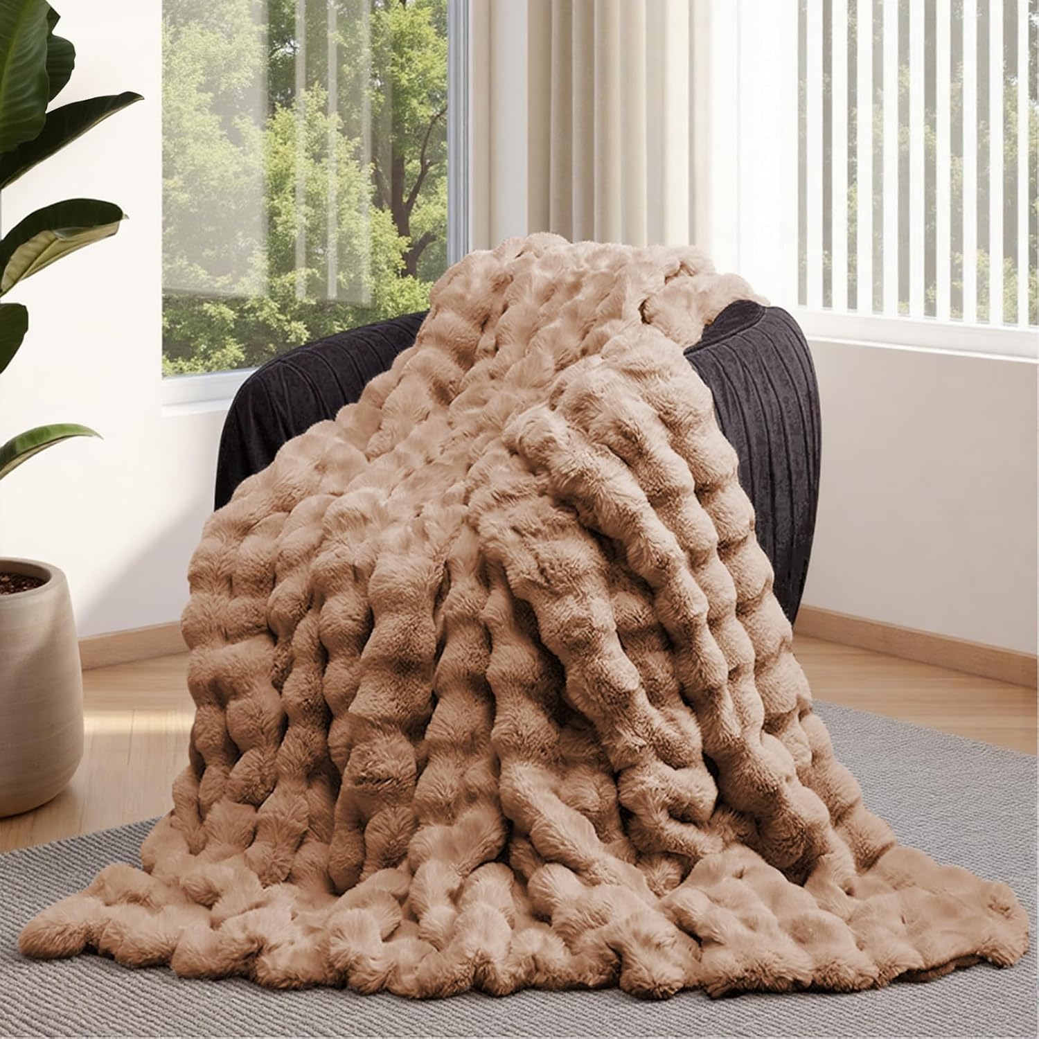 Lotus Karen Faux Fur Blanket - Cozy Bubble Design for Comfort