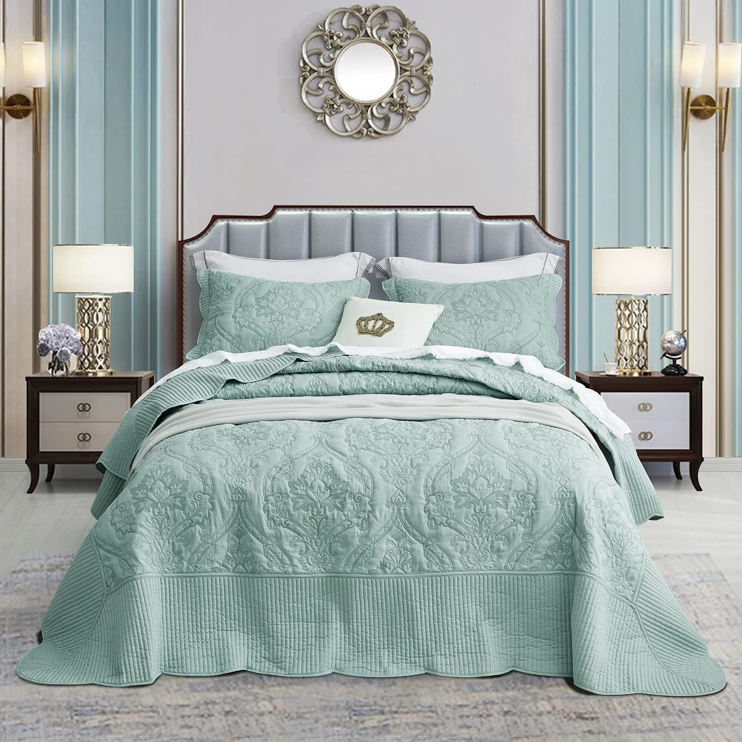 CHIXIN Oversized Bedspread Coverlet Set King Size for Elegance