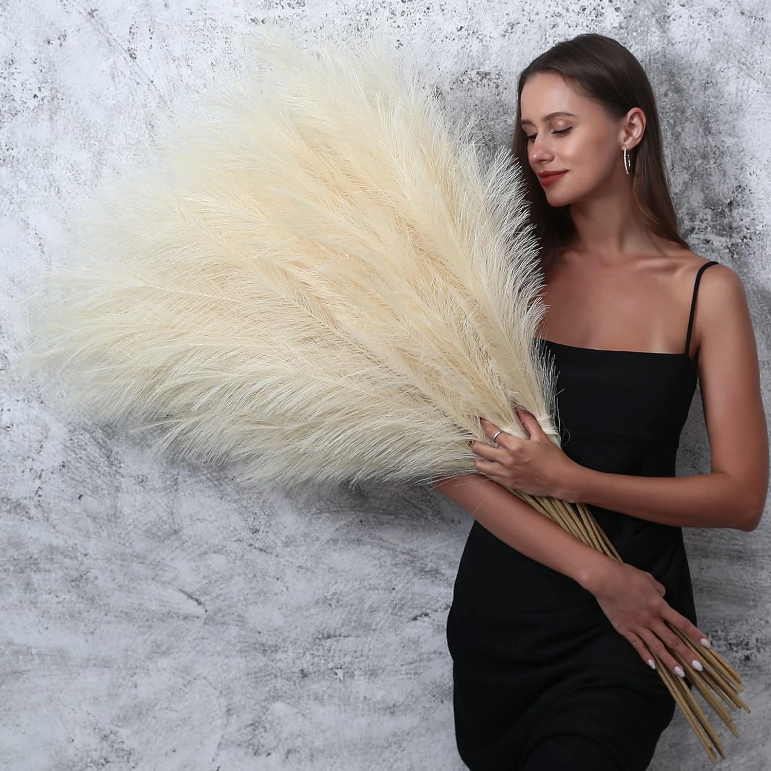 8 Pcs 45 Inch Tall Faux Pampas Grass Decor for Home and Events